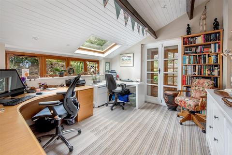 Bincombe Cottage Bincombe, Over Stowey, Bridgwater, TA5 1EZ