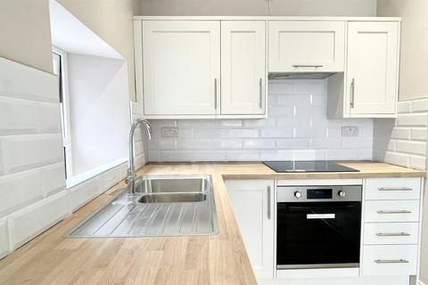 1 bedroom flat for sale, The Square, Braunton EX33