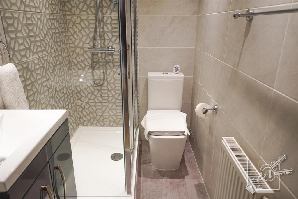 7b shower room