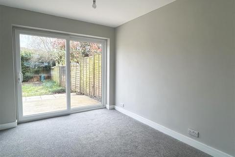 6 Chesterwood, Hollywood, Birmingham, B47 5EN