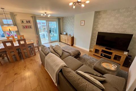 3 bedroom terraced house for sale, Ashdale Drive, Nr Hollywood