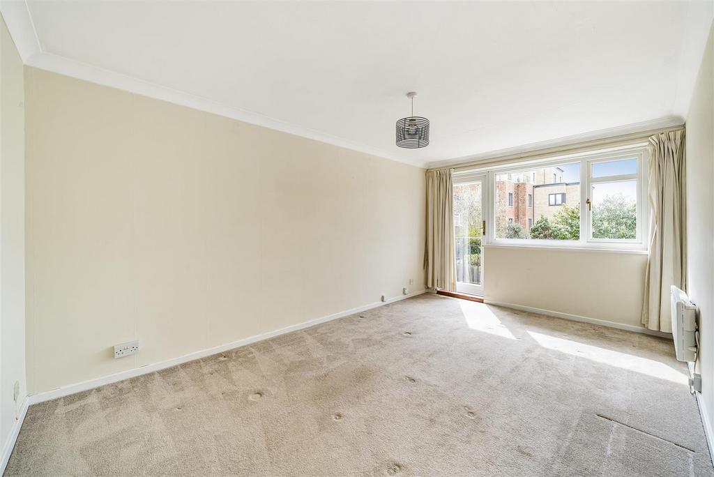 Caroline Court, Surbiton 1 bed apartment for sale £299,950