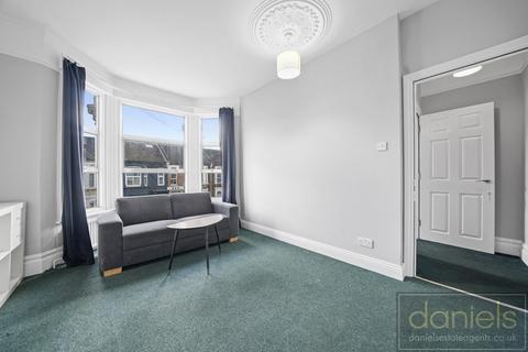 2 bedroom flat to rent, Dagmar Gardens, Kensal Rise, London, NW10