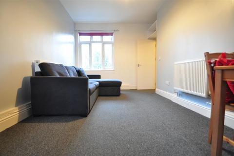 1 bedroom flat to rent, High Street, Beckenham BR3