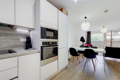 1 bedroom flat to rent, Naomi Street, Surrey Quays, SE8