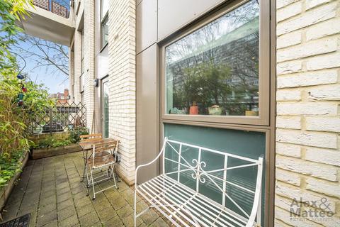 2 bedroom flat for sale, East Street, London, SE1