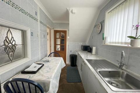 3 bedroom semi-detached house for sale, Rhydyffynnon, Llanelli SA15