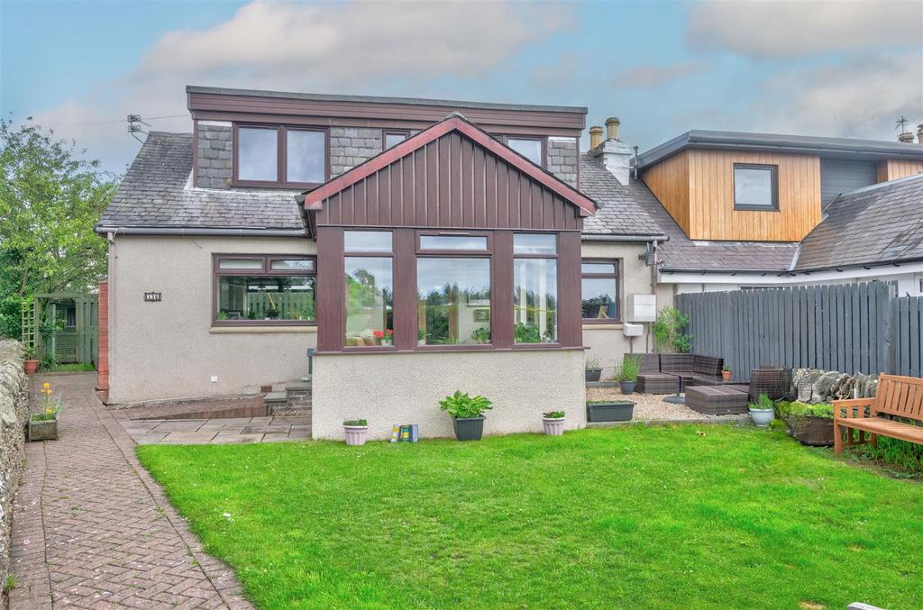 Coupar Angus Road, Dundee DD2 2 bed end of terrace house £215,000