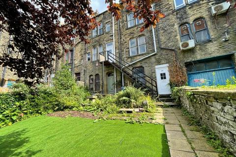 2 bedroom apartment to rent - Back River Street, Haworth