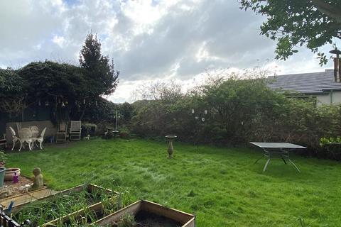 Flat 3b, 3 Glen View, Gravesend, DA12 1LP