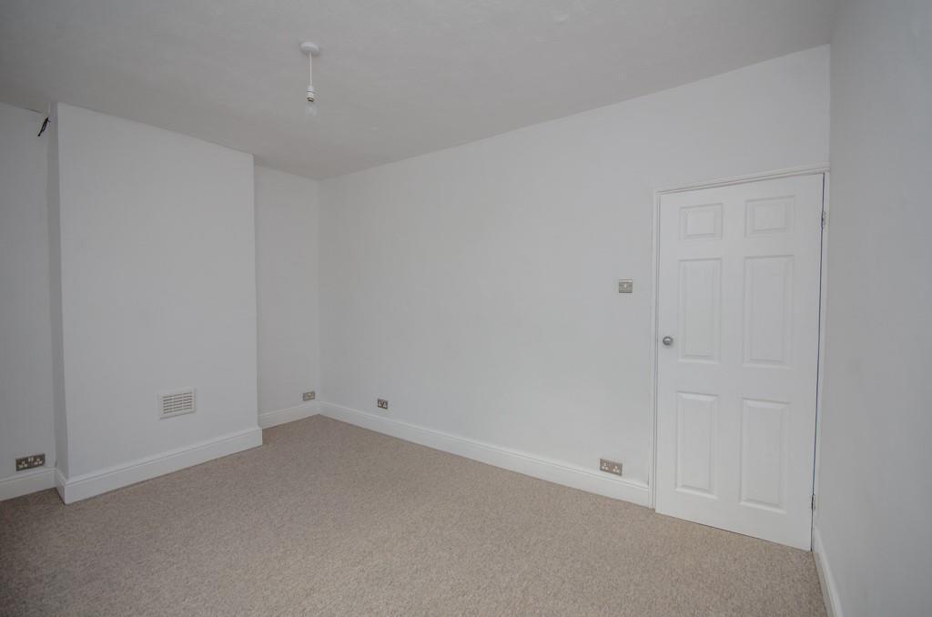 Bedroom one pic 2.jpg