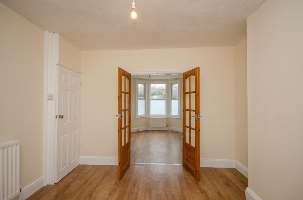 Dining room pic 4.jpg