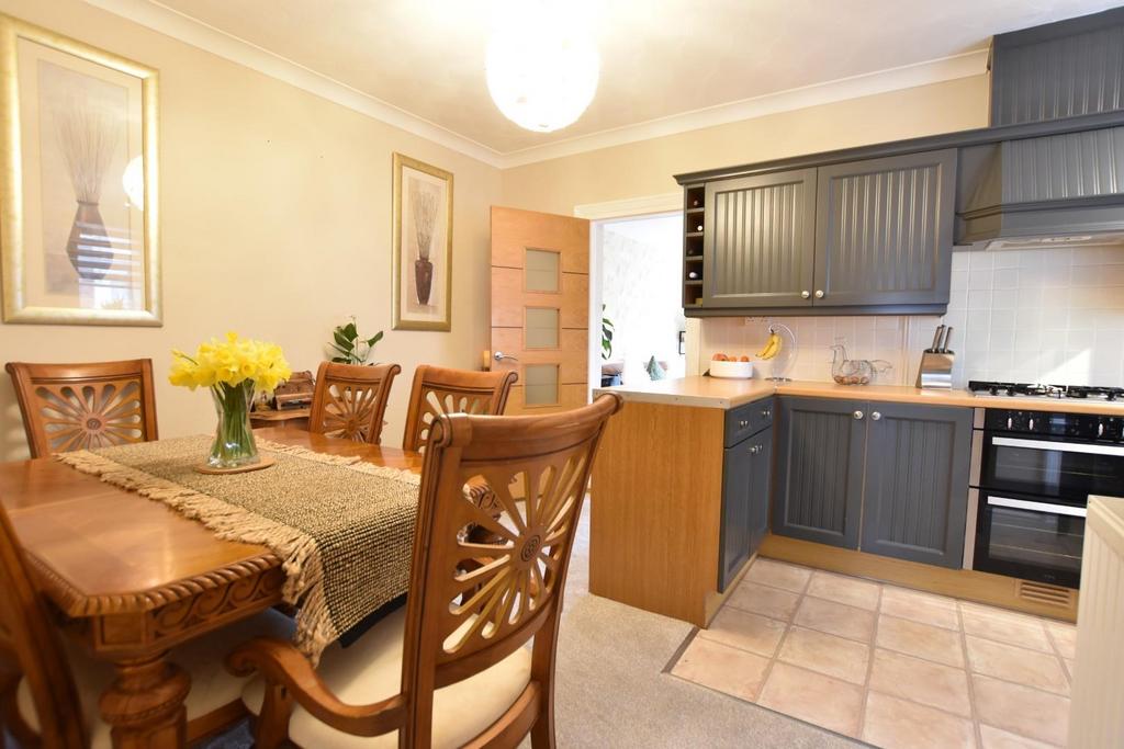 Kitchen / Diner