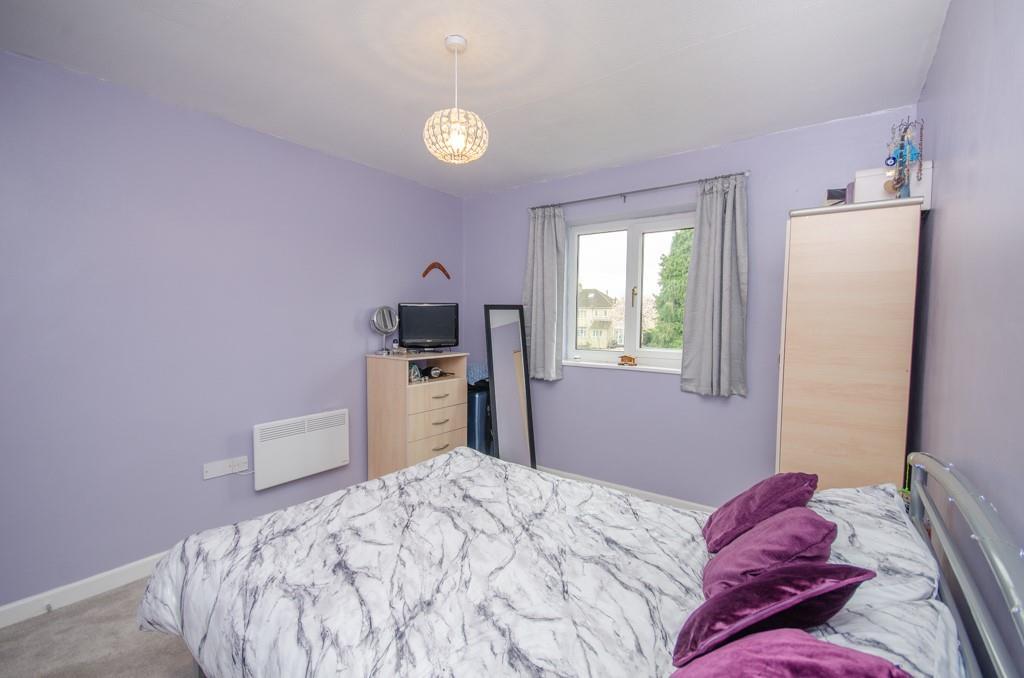 Bedroom one pic 2.jpg