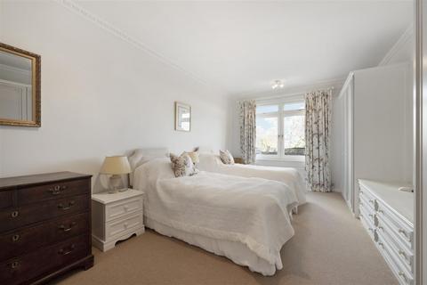 2 bedroom apartment to rent, Somerset Road, Wimbledon, SW19