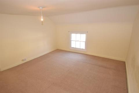 3 bedroom flat to rent, Lower Brook Street Rugeley Staffordshire
