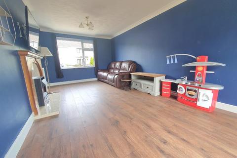 393 Cedar Road, Nuneaton, CV10 9DQ