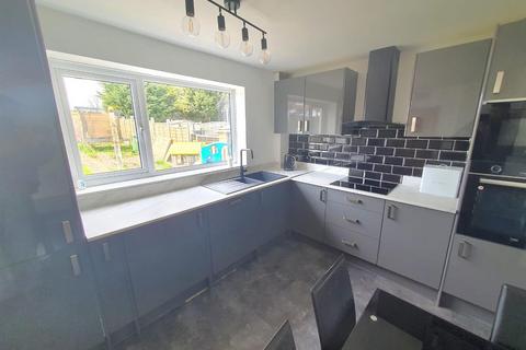 393 Cedar Road, Nuneaton, CV10 9DQ