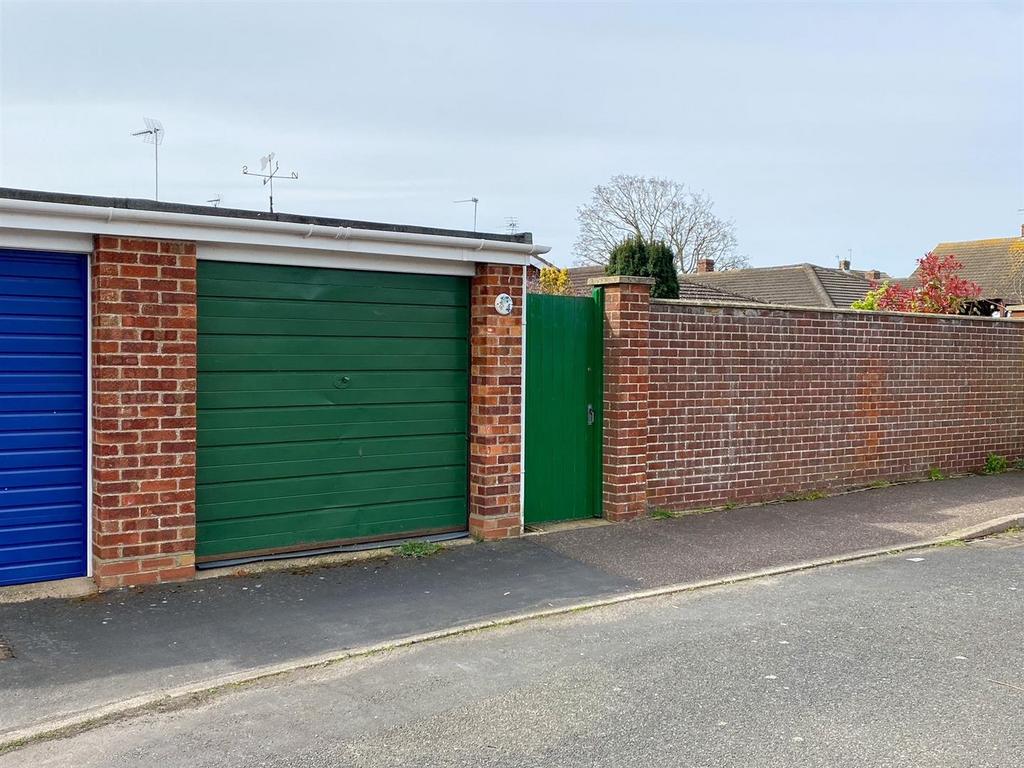 Garage.jpg