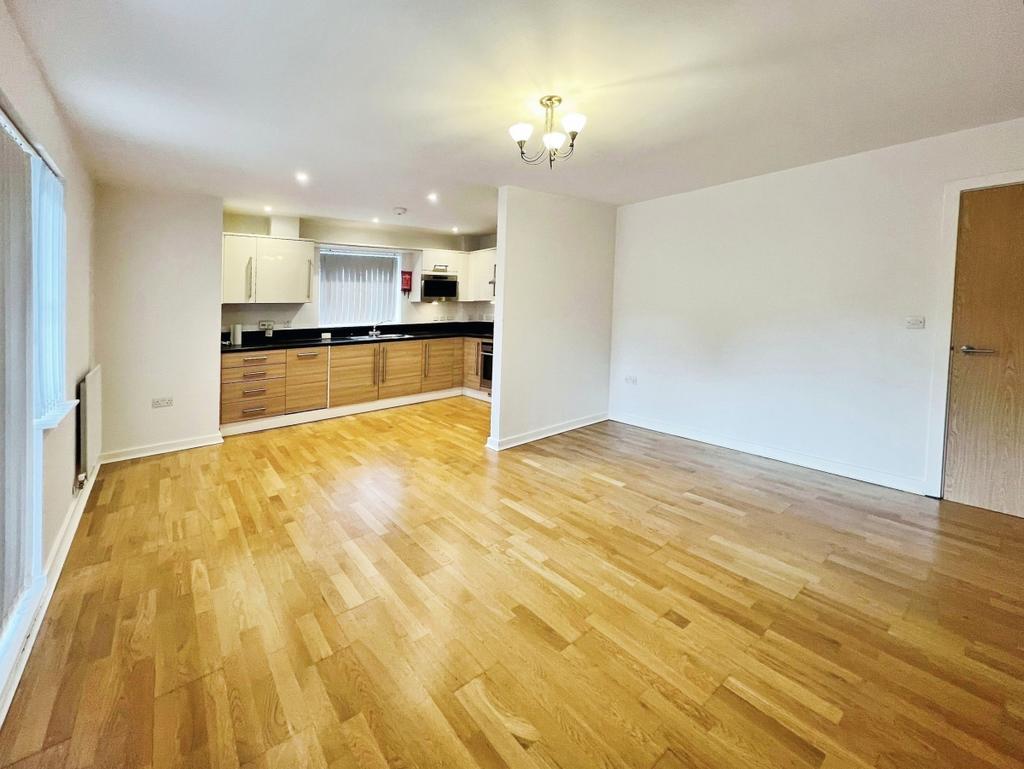 Mulgrave Road Sutton SM2 2 bed apartment to rent £1,825 pcm (£421 pw)