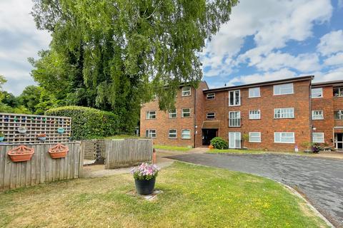 2 bedroom ground floor flat for sale - Crown Point House, Woodsland Road, Hassocks, West Sussex, BN6 8HT