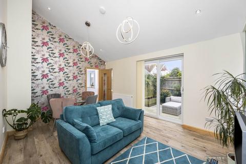1 bedroom apartment to rent, Brighton Road - Lancing Beach Annexe
