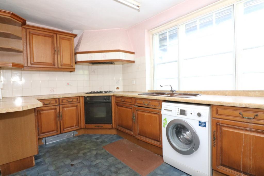 New Street, Sandwich 3 bed terraced house for sale £250,000