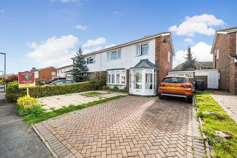 24 Cobbetts Walk, Bisley, Woking, GU24 9DU