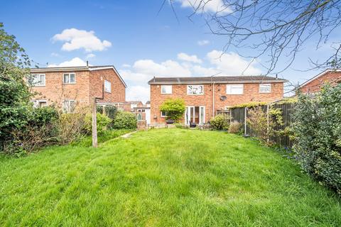 24 Cobbetts Walk, Bisley, Woking, GU24 9DU