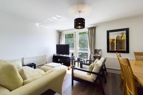 2 bedroom flat to rent, Eider Court Rolt Street Deptford London SE8 5PE