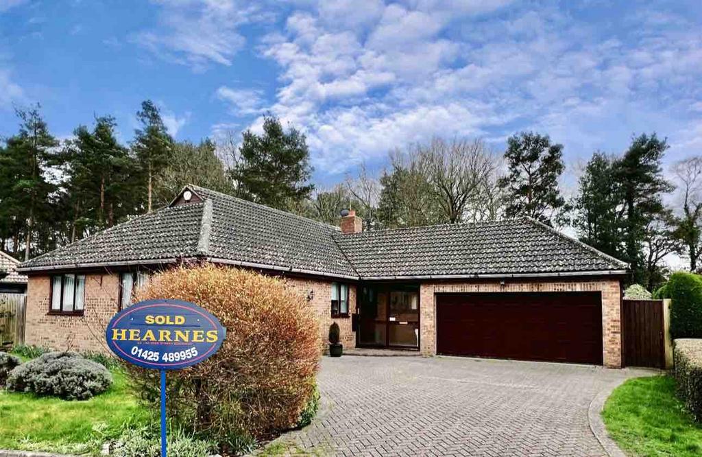 3 bedroom Detached Bungalow for sale