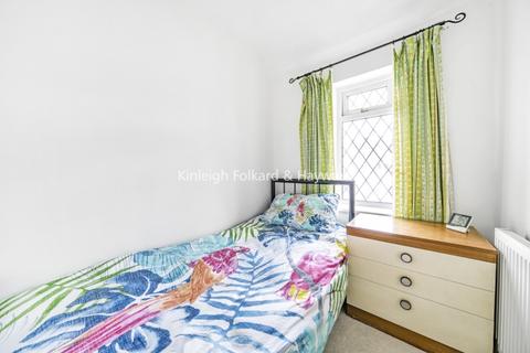 4 bedroom end of terrace house to rent, Turner Avenue Mitcham CR4