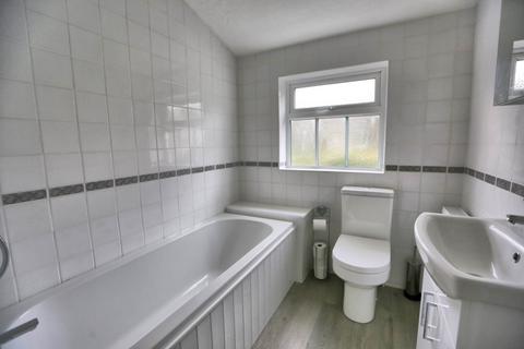 19 Adlington Road, Bollington, Macclesfield, SK10 5JT