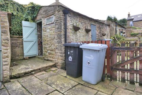 19 Adlington Road, Bollington, Macclesfield, SK10 5JT
