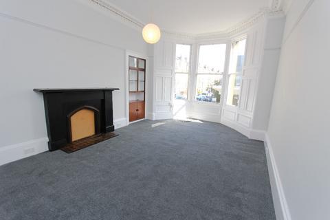 3 bedroom flat to rent, Morningside Road, Morningside, Edinburgh, EH10