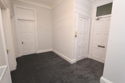 3 bedroom flat to rent, Morningside Road, Morningside, Edinburgh, EH10