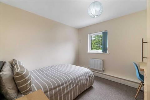 4 bedroom apartment to rent, Plymouth PL4
