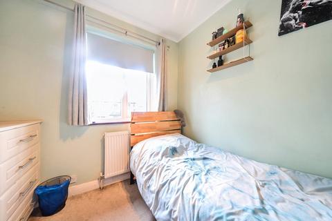 111 Adelphi Crescent, Hayes, UB4 8NA