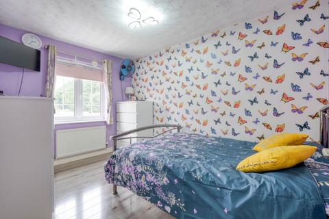 64 Hoveton Close, Redditch, B98 7HW