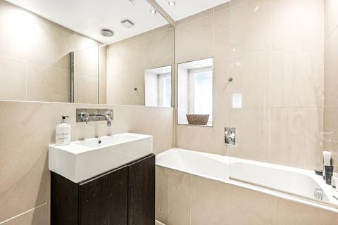 39b Redcliffe Gardens, London, SW10 9JH