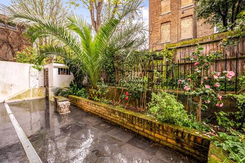39b Redcliffe Gardens, London, SW10 9JH