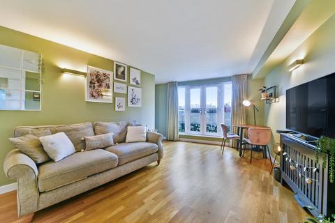 2 bedroom flat for sale, Western House, 7 London Road, TW8