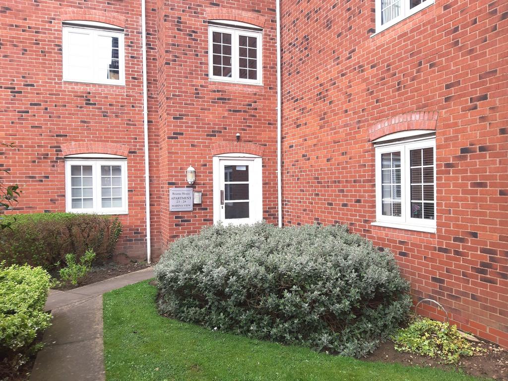 Marina View, Fazeley, B78 2 bed flat to rent £900 pcm (£208 pw)