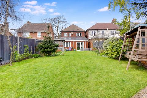 3 bedroom detached house for sale, Wallace Road, Rochester, ME1