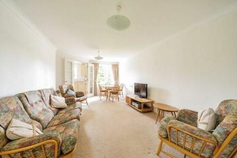 2 bedroom retirement property for sale, Flat 39 Risingholme Court, High Street, Heathfield, East Sussex, TN21 8GB