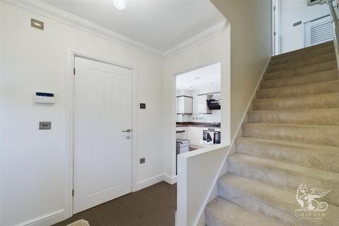 5 bedroom semi-detached house for sale, Stephens Crescent, SS17