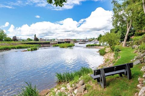 5 Trews Weir Court, Exeter, EX2 4JS