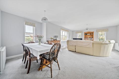 5 Trews Weir Court, Exeter, EX2 4JS