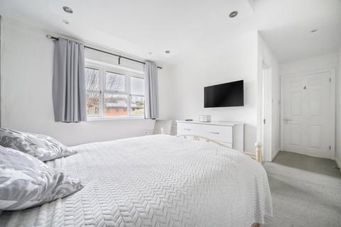 5 Trews Weir Court, Exeter, EX2 4JS