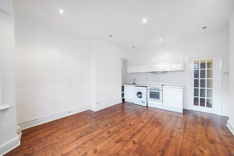 2 bedroom flat for sale, Troutbeck Road, New Cross, SE14